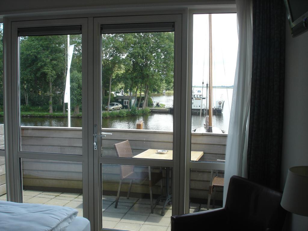 Hotel Restaurant Ie Sicht De Veenhoop Exteriör bild